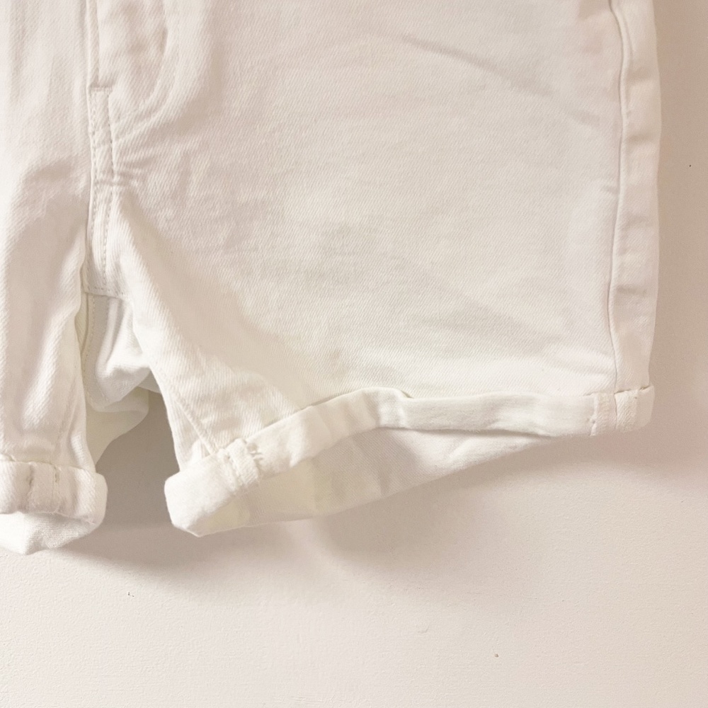 LEVIS Mid Length White Denim Shorts size 28/6 Cuffed Zipper Fly - Picture 6 of 11